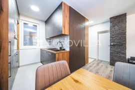 Zagreb, Vrapče, novouređen dvosoban stan NKP 55 m2, Zagreb, Wohnung