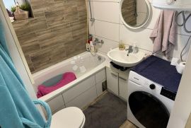 Renovirani stan u samom centru Sesveta, Sesvete, Apartamento