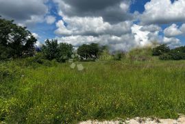 IZVRSNO GRAĐEVINSKO ZEMLJIŠTE, Labin, Land