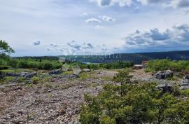 GRAĐEVINSKO ZEMLJIŠTE S POGLEDOM NA MORE, okolica Labina, Labin, أرض