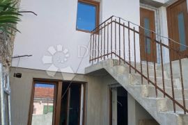 Apartman u Murteru - atraktivan lokacija, Murter, Kвартира