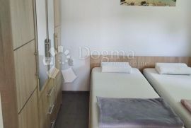 KOSTRENA, Stan u novijoj zgradi, Kostrena, Appartement