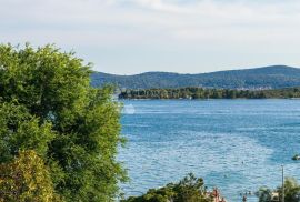 TURANJ/SV. FILIP I JAKOV - LUKSUZAN DIZAJNERSKI PENTHOUSE S VELIKOM KROVNOM TERASOM I POGLEDOM NA MORE, Sveti Filip I Jakov, Stan