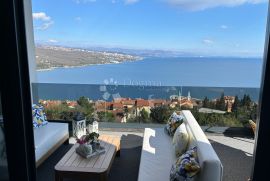 OPATIJA Ekskluzivna nekretnina 227m2-s nevjerojatnim pogledom na Opatiju, Opatija, Flat