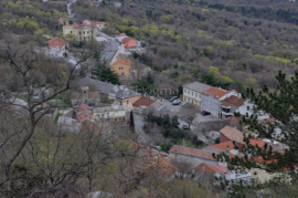 Grižane - atraktivan građevinsko-poljoprivredni teren, Vinodolska Općina, Terreno