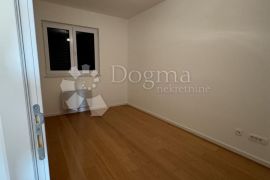 Kostrena, predivan novo-uređen kompletno namješten 2S+DB, top pogled, najam!, Kostrena, Flat