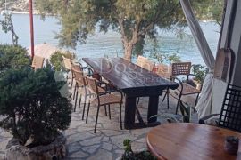 ATRAKTIVAN RESTORAN I 4 APARTMANA, PRVI RED DO MORA, Marina, Σπίτι