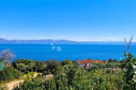 TOP LOKACIJA!!! GRAĐEVINSKO ZEMLJIŠTE SA PRAVOMOĆNOM GRAĐEVINSKOM DOZVOLOM, NA PJEŠAČKOJ UDALJENOSTI DO PLAŽE, Labin, Земля