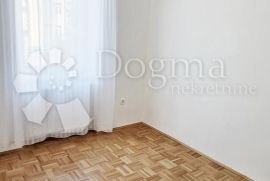 ZAGREB KVATRIĆ NOVOADAPTIRAN STAN, Donji Grad, Wohnung