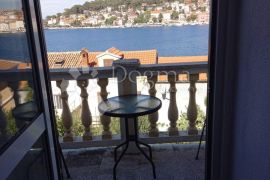 MALI LOŠINJ KUĆA DRUGI RED DO MORA, Mali Lošinj, Casa