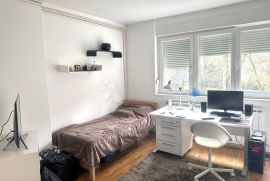 Trosoban stan i garaža BORONGAJ!, Peščenica - Žitnjak, Apartamento