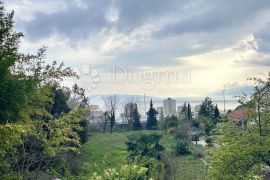 RIJETKOST Zamet građevinski teren 2182m2, Rijeka, Земля