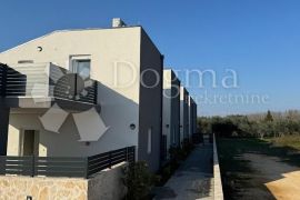 Moderna novogradnja, DUPLEX KUĆA, SABUNIKE, Privlaka, Σπίτι