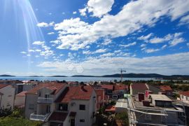 BRODARICA, ŠIBENIK  dvoetažni trosobni stan sa pogledom na more!, Šibenik - Okolica, Kвартира