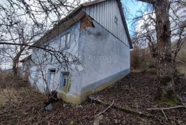 Gospodarsko imanje u netaknutoj prirodi, KOSINJ, Perušić, Kuća