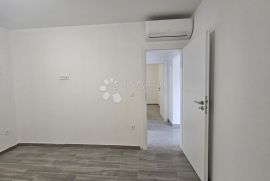 Stan, novogradnja, 60 m od mora, prizemlje+vrt, Nin, Appartment