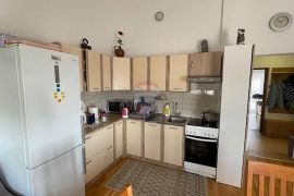 Krk-grad,2S+DB,61 m2,okućnica 60 m2,pogled na more, Krk, Διαμέρισμα