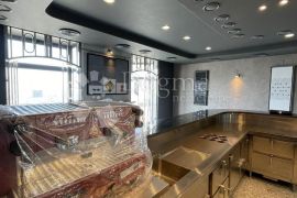 Potpuno opremljen caffe bar s predivnim pogledom, Rijeka, Commercial property