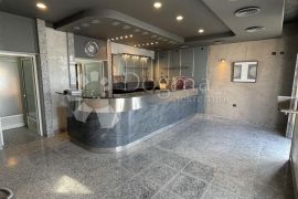 Potpuno opremljen caffe bar s predivnim pogledom, Rijeka, Коммерческая недвижимость