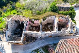 TRI KUĆE U STAROGRADSKOJ JEZGRI S POGLEDOM!, Pićan, بيت