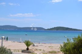 Srima - Atraktivna apartmanska kuća uz more, Vodice, Haus