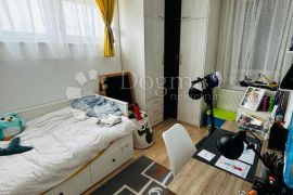 PROSTRANI STAN U SAMOBORU! 110 m2, Samobor, Appartement