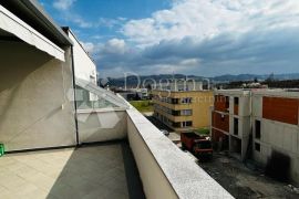 PROSTRANI STAN U SAMOBORU! 110 m2, Samobor, Appartement