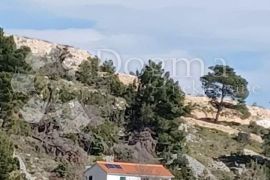 GRAĐEVINSKO ZEMLJIŠTE NA OTOKU BRAČU JUŽNA STRANA  1307M2, Bol, Tierra