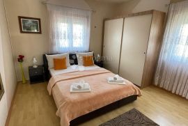 Apartmanska kuća Zadar, Borik, Zadar, Maison