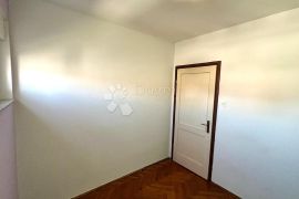 Komforan stan u blizini centra, Pula, Apartamento