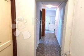 Komforan stan u blizini centra, Pula, Appartement