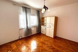 Komforan stan u blizini centra, Pula, Apartamento