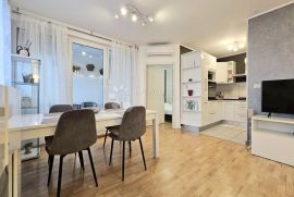 Ugodan stan 2S+DB za život nadomak centra, Umag, Appartment