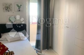 PENTHOUSE ŽNJAN (dvoetažni 91m2), Split, Stan