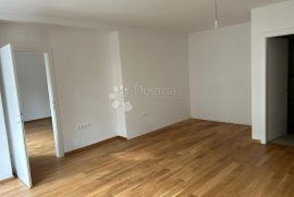 DONJI GRAD, ODLIČAN POSLOVNI ILI STAMBENI PROSTOR, Donji Grad, Appartement