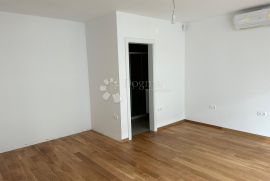 DONJI GRAD, ODLIČAN POSLOVNI ILI STAMBENI PROSTOR, Donji Grad, Appartement