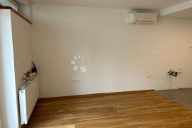 DONJI GRAD, ODLIČAN POSLOVNI ILI STAMBENI PROSTOR, Donji Grad, Appartement