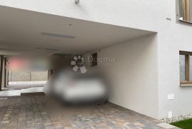 Luksuzan penthouse u baroknoj jezgri!, Varaždin, Appartamento