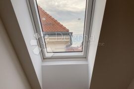 Luksuzan penthouse u baroknoj jezgri!, Varaždin, Appartamento