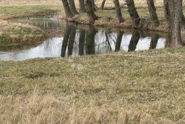 Gospodarsko imanje uz rijeku Gacku, Otočac, Kuća