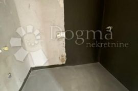 Kostrena-111.9m2.3s+db novogradnja okućnica 160m2,300m od mora, Kostrena, Apartamento