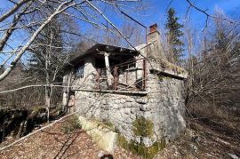 Vikendica na Lukovu sa 6847 m2 okućnice!, Vinodolska Općina, Casa