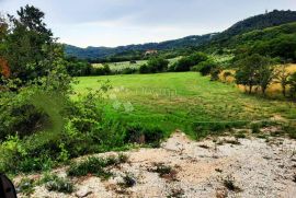 POLJOPRIVREDNO ZEMLJIŠTE LABIN, BLIZINA MORA 3,5 KM!, Labin, Zemljište