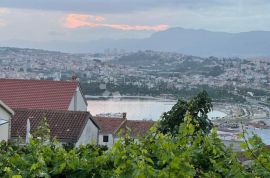 Kuća  sa predivnim pogledom u Strožancu, Split-Dalmacija!, Podstrana, Famiglia