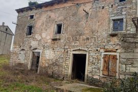 Šarmantna starina u srcu Istre / Barban, Barban, Casa