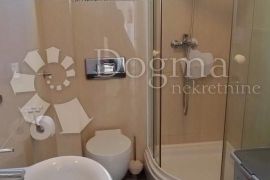 GRAD KRK - APARTMAN S PANORAMSKIM POGLEDOM, Krk, Apartamento