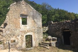 Teren i dvije starine, Vinodolska Općina, Terreno