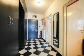 PREDIVAN OBITELJSKI STAN 68m2 - 2s+db, Rijeka, Wohnung