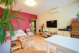 PREDIVAN OBITELJSKI STAN 68m2 - 2s+db, Rijeka, Wohnung