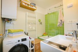 PREDIVAN OBITELJSKI STAN 68m2 - 2s+db, Rijeka, Wohnung